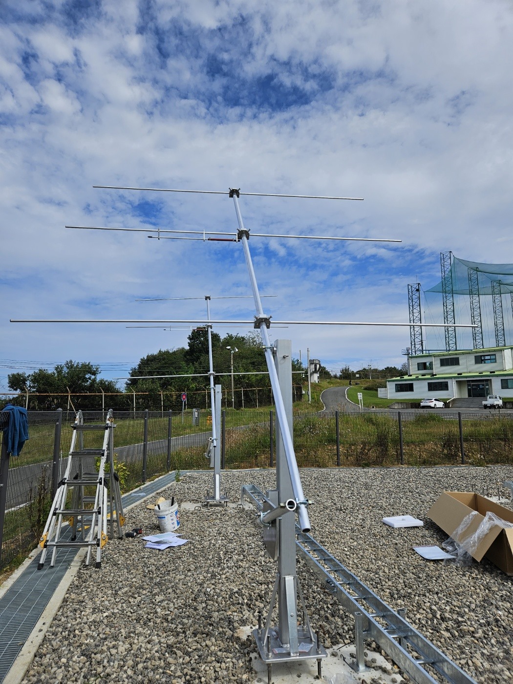 Photograph of a 3 element Yagi antenna pointed to the sky